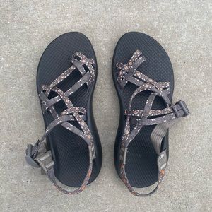 Chaco Creed Golden Size 8 Sandal Shoe Gray Orange